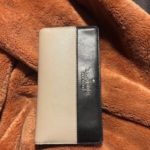 Kate Spade Two-Tone Black and Cream Wallet